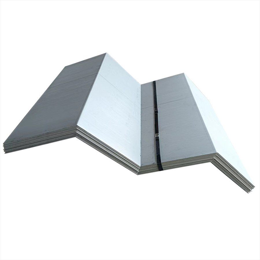 Stainless steel folded plates in V-shaped layers