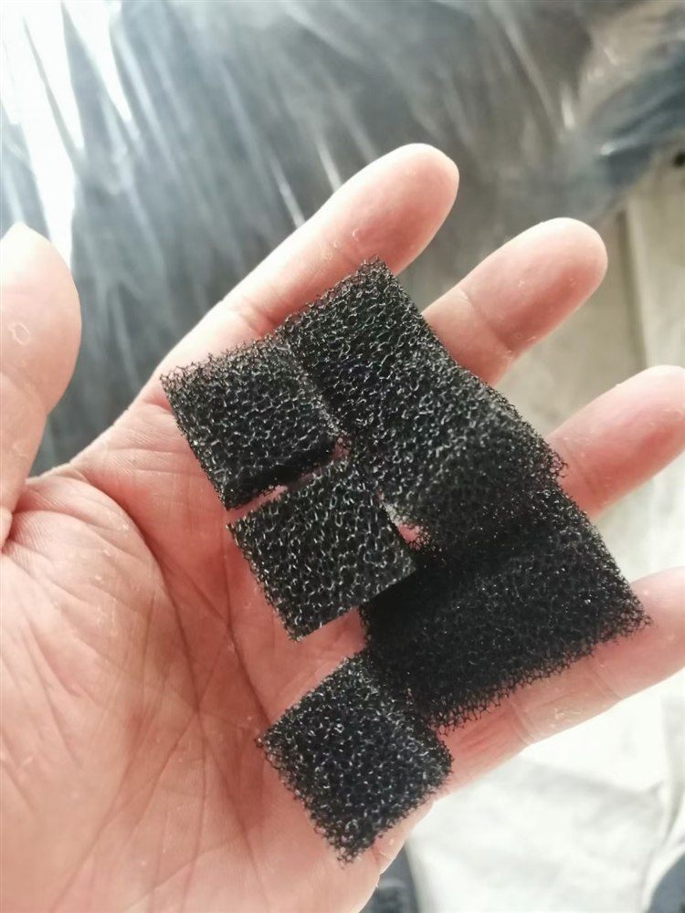 Polyurethane sponge media