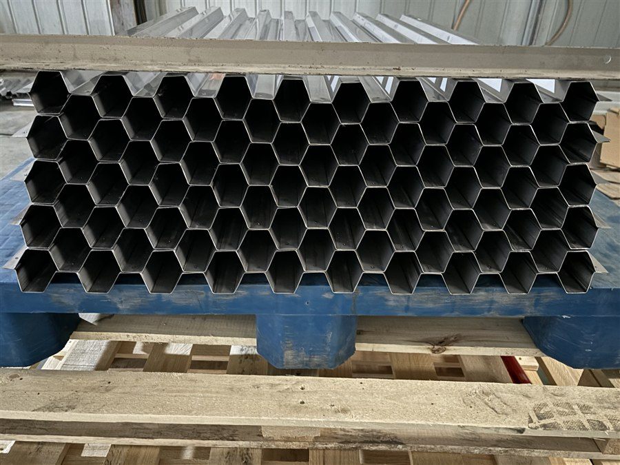 Stainless steel hexagonal tube settler media