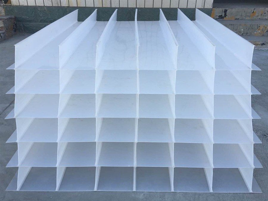 Inclined plate media — corrugated lamella plate pack for clarifiers and separators